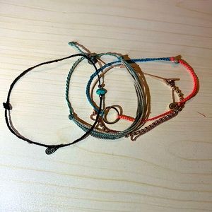 4 pura vida bracelets